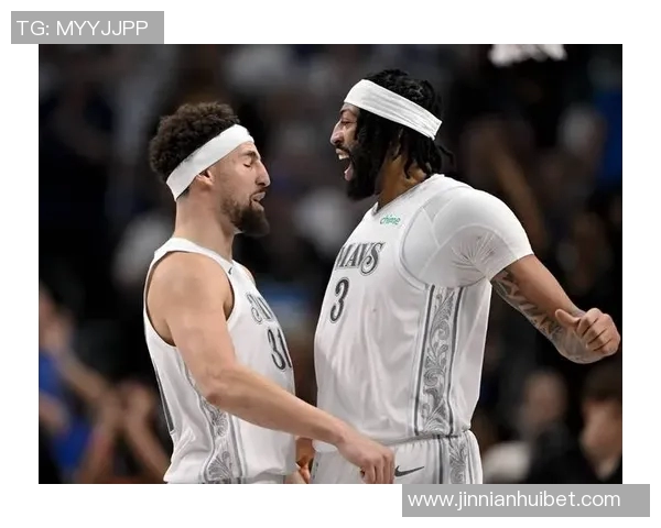 独行侠本赛季可选择摆烂除弗拉格和莱夫利外球员均可交易 独行侠本赛季可选择摆烂除弗拉格和莱夫利外球员均可交易