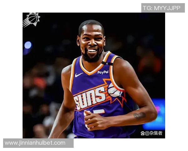 杜兰特三节高效表现轻松拿下19分6篮板3助攻1抢断助球队获胜 杜兰特三节高效表现轻松拿下19分6篮板3助攻1抢断助球队获胜